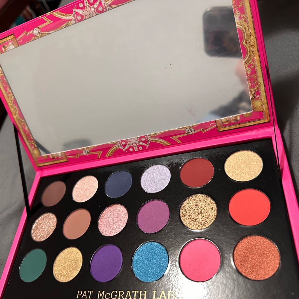 Pat McGrath Labs Mthrshp Mega Celestial Nirvana Eyeshadow Palette